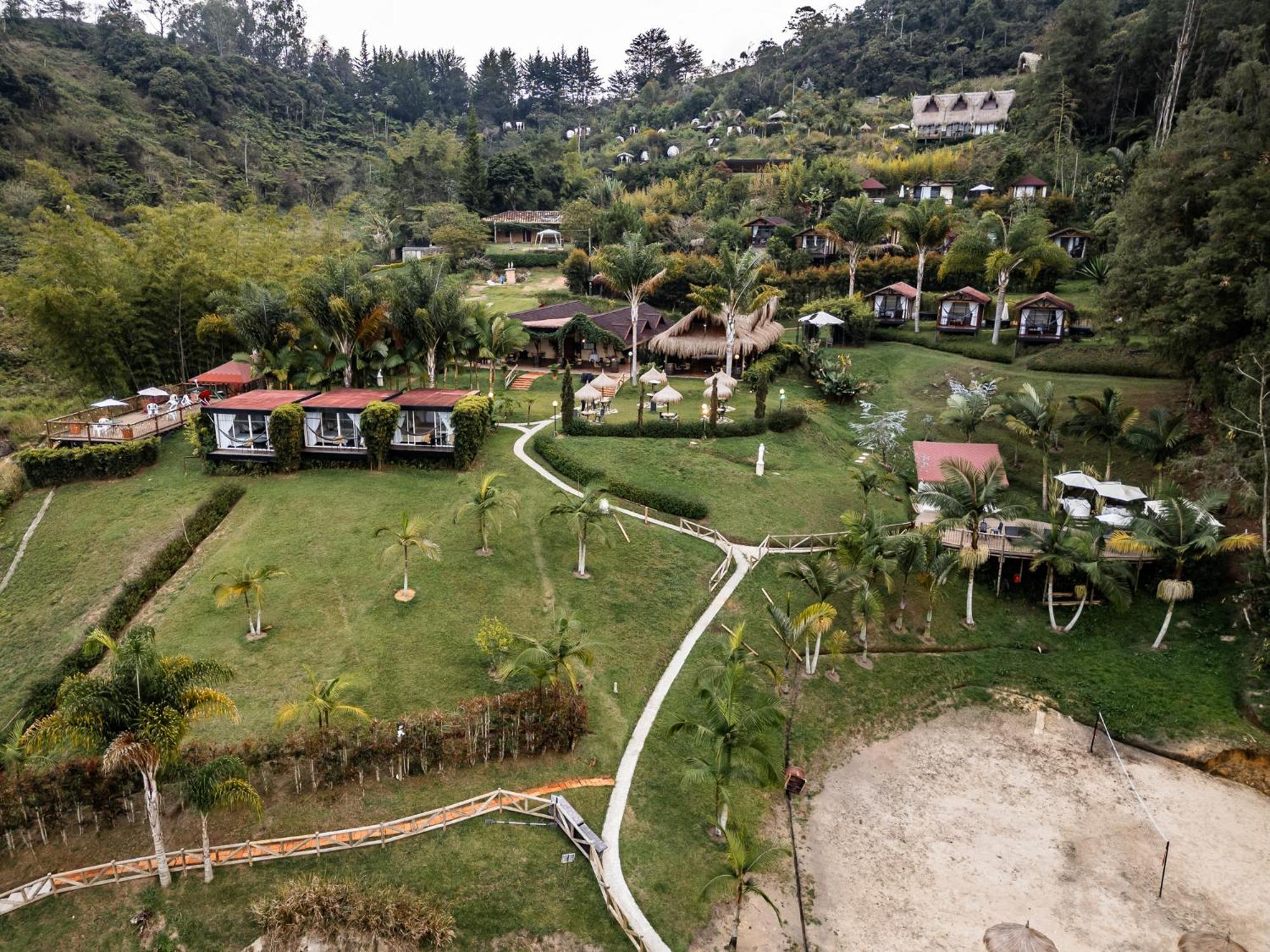 Hotel Pietrasanta Guatape Exterior photo