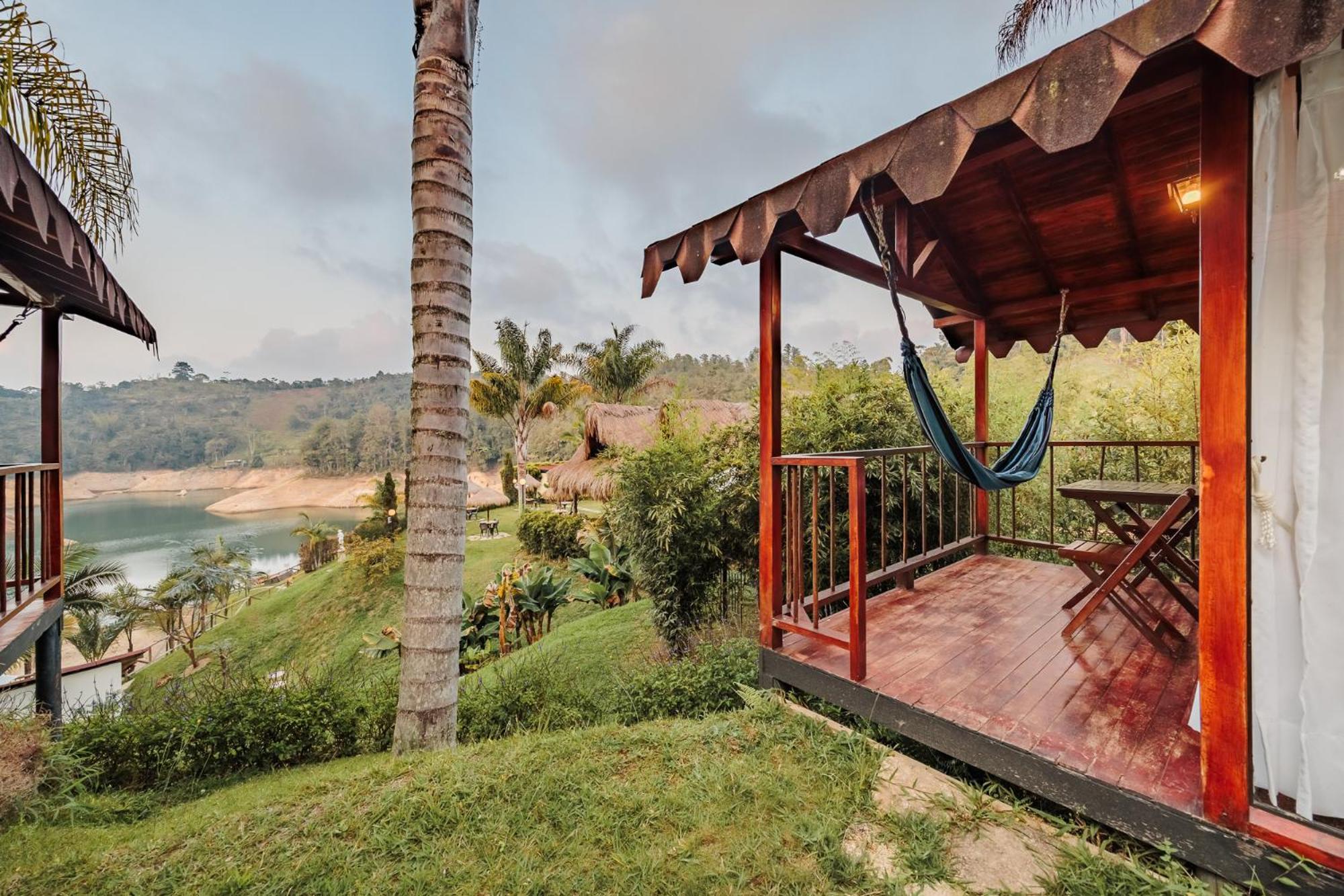 Hotel Pietrasanta Guatape Exterior photo
