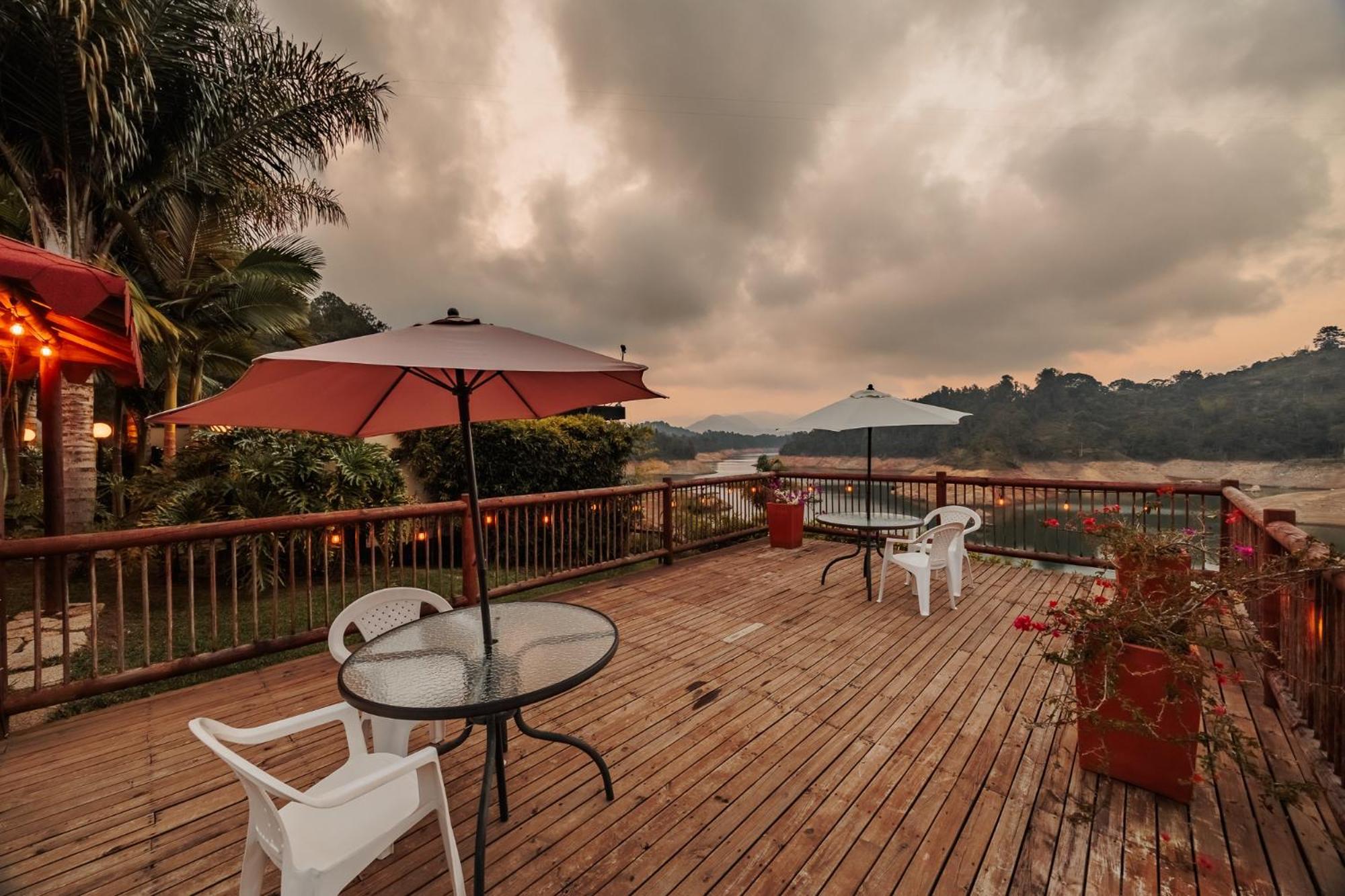Hotel Pietrasanta Guatape Exterior photo