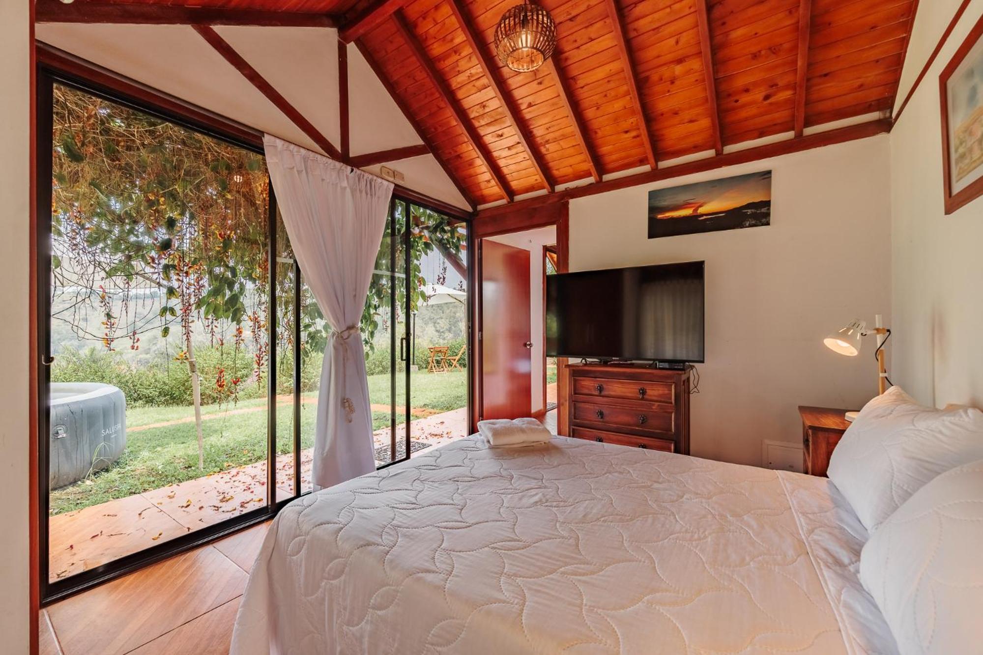 Hotel Pietrasanta Guatape Exterior photo